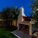 Villa Lory Castiadas